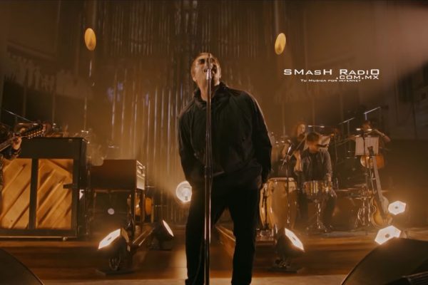 Liam_Gallagher-Sad_Song_MTV_Unplugged_Video_Pic_1
